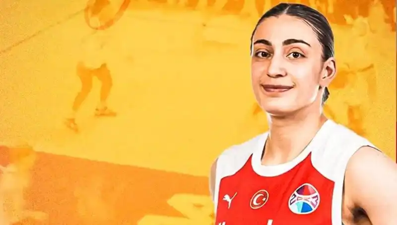 Galatasaray, Üç Yıldızını Takımda Tutma Kararı Aldı