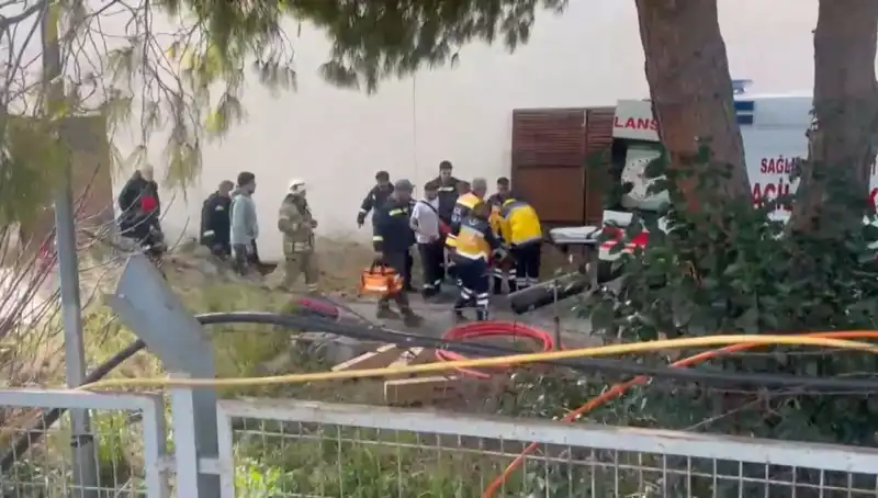 İstanbul'da Trafo Merkezinde Patlama Gerçekleşti: İşçi Ağır Yaralı