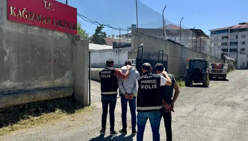 Kars'ta Uyuşturucu Operasyonu: İki Kişi Tutuklandı, Şok Edici Detaylar