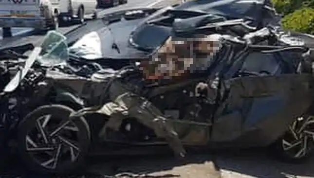 Şanlıurfa’da Feci Kaza: Otomobil Tankere Çarparak Hayatları Değiştirdi