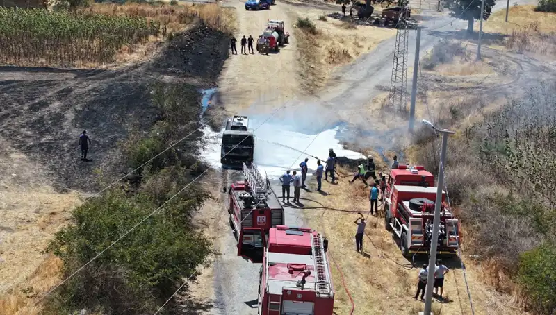 Seyir Halindeki Tanker Korkunç Bir Yangınla Alev Alev Yandı: Detaylar