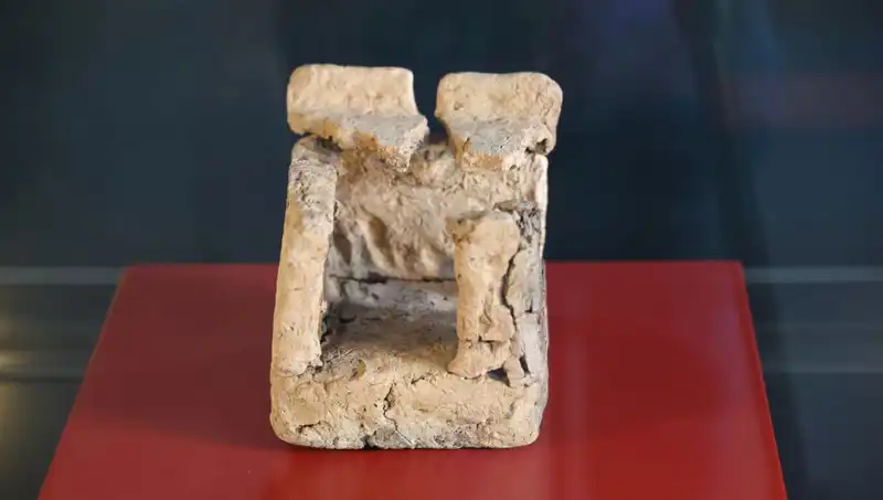 Dünyanın İlk Maket Ev Yapısı Türbe Dışındaki Diyarbakır Müzesi’nde Sergileniyor