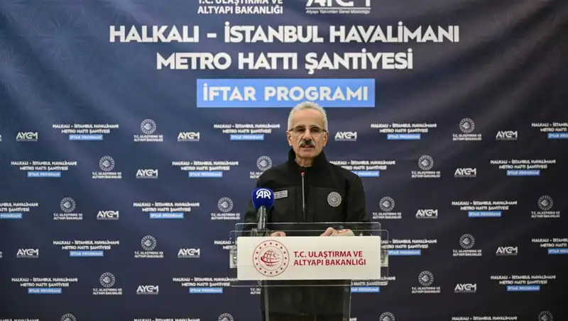 Ulaştırma Bakanı Uraloğlu'ndan Çarpıcı Açıklama: Halkalı-Gayrettepe Hattında Zaman Tasarrufu!