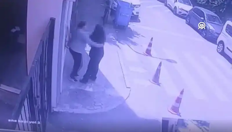 İstanbul'da Lise Tuvaletinde Dehşet: Öğrencileri Şoke Eden Olay!