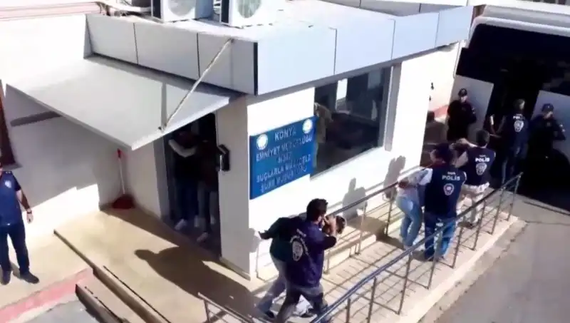 10 İlde Gerçekleşen Dolandırıcılık Operasyonu: 13 Kişi Tutuklandı!