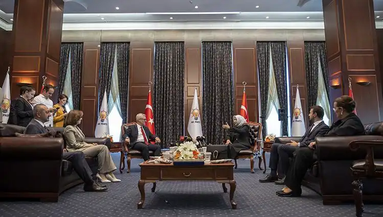 AK Parti Bayramlaşma Programı Açıklandı: CHP’ye Davet Yok!