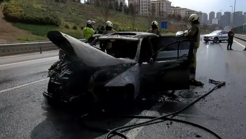 Alev Alev Yanan Otomobil Nasıl Kül Oldu? Olay Yeri Detayları!