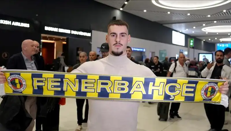 Fenerbahçe, Genç Yıldız Mimovic'in Lisansını Çıkardı: Yeni Bir Dönüm Noktası