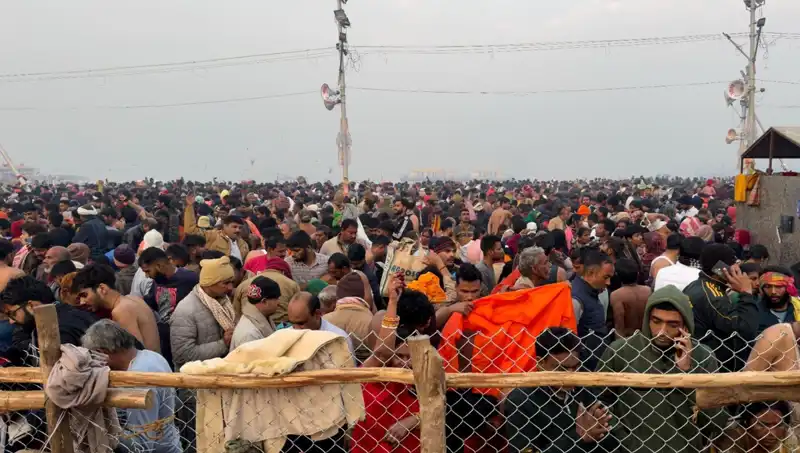 Hindistan’daki Dini Festivalde İzdiham: En Az 6 Kişi Hayatını Kaybetti