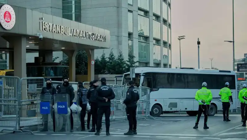 İBB Operasyonunda Yeni Gelişmeler: Ünlü İş İnsanı İçin Yakalama Kararı Çıktı