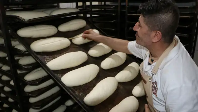45 Derecelik Sıcağın Ortasında, 250 Derecelik Fırınlarda Zorlu Mesai Başlıyor