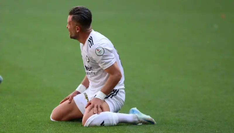 Futbol Kulüplerine Puan Silme Cezası: İcralık Olma Süreci Hız Kazanıyor