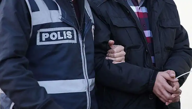 Uyuşturucu Ticareti Operasyonunda 10 Kişi Tutuklandı: Ayrıntılar ve Gelişmeler