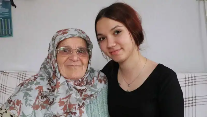 Anneanne Terliği Silah Sayıldı: 4 Yıl Ceza Aldı!