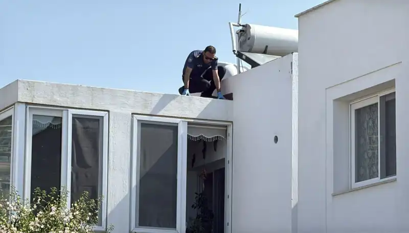 Bodrum'da Çatıdan Düşen Emekli Polis Hayatını Kaybetti: Detaylar Ortaya Çıktı