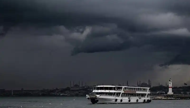İstanbul ve Çevresinde Sağanak Yağış Alarmı: Hazırlık Yapın!