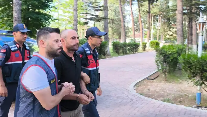 140 Kez Hırsızlık Yapan Çete: 4 Şüpheliden 1’i Tutuklandı