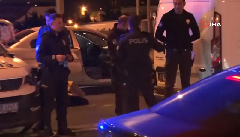 Ankara Hastane Önünde Şok Eden Olay: Bir Gencin Hayatı Tehlikeye Girdi!