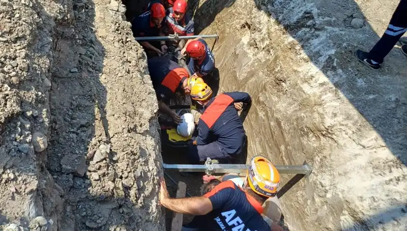 Başarılı Kurtarma Operasyonu: Göçük Altında Kalan İşçi Hayatına Döndü