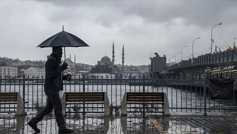 İstanbul'da Bahar Keyfi Sona Erdi: Kış Havanın Gölgesinde