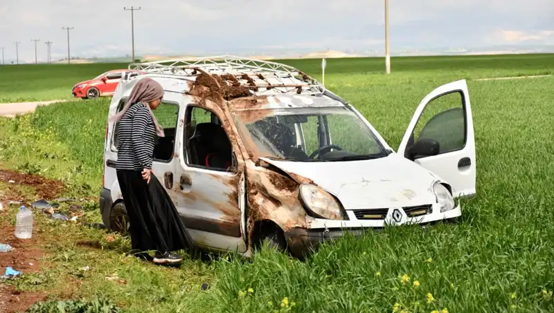 İki Otomobil Çarpıştı: Korkutan Kazada 10 Kişi Yaralandı