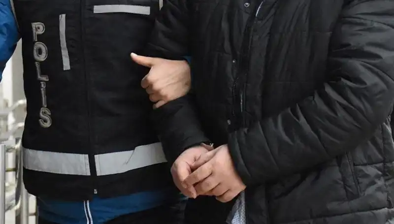 Sosyal Medyada Kadın Profiliyle 500 Milyonluk Dolandırıcılık Skandalı: 12 Şüpheli Tutuklandı