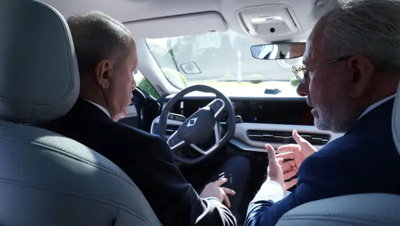 Cumhurbaşkanı Erdoğan, Togg'un Yeni Modelini Test Etti: Yenilikler Neler?