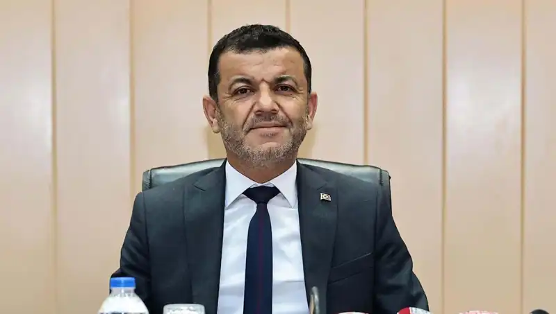 Bülent Nuri Çavuşoğlu: CHP’nin Dikkat Çeken Divan Başkanı Kimdir?